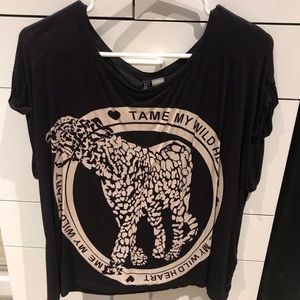 Black graphic short sleeve tee shirt